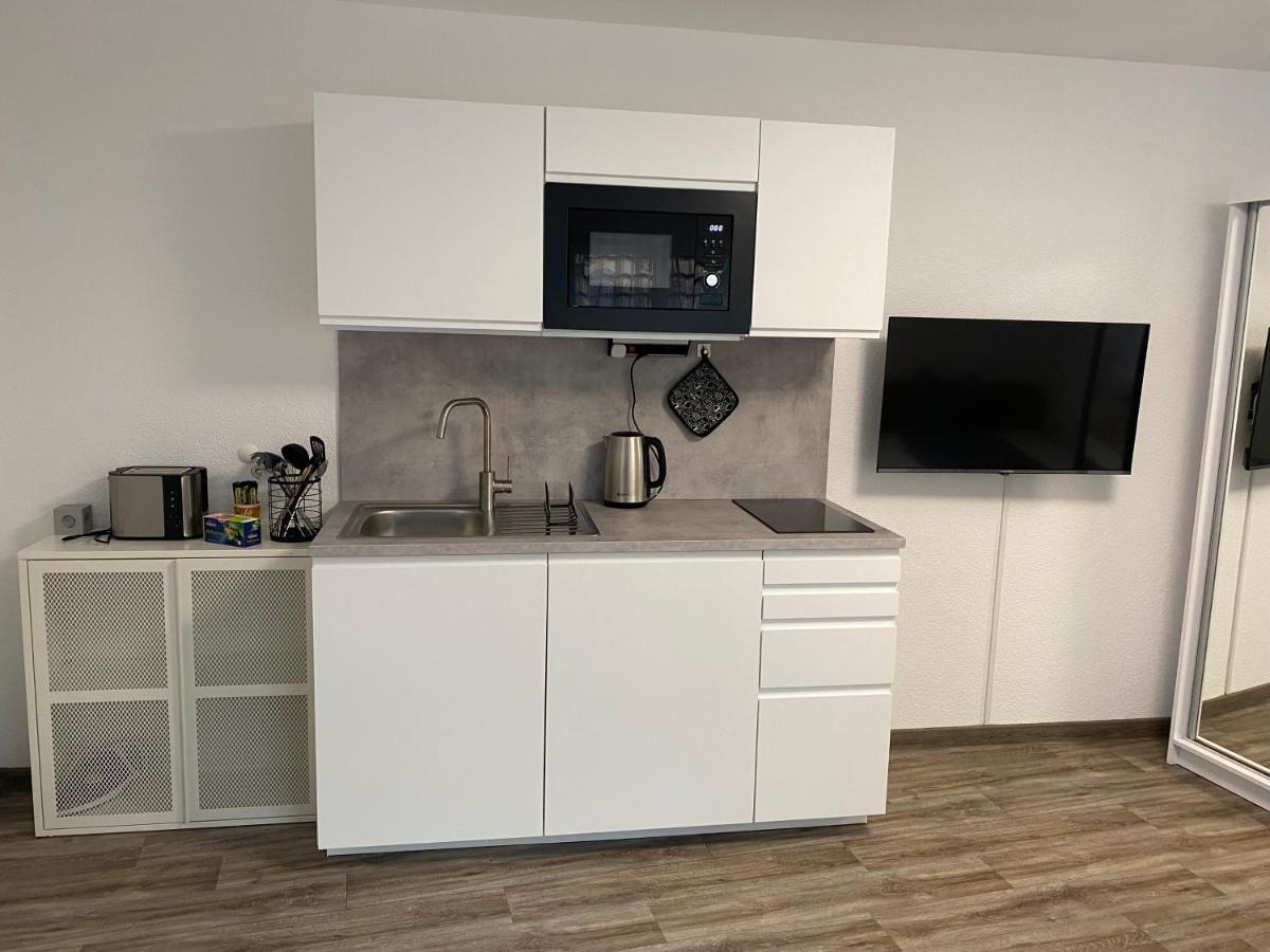 Business-Apartment Braun Abstatt Buitenkant foto